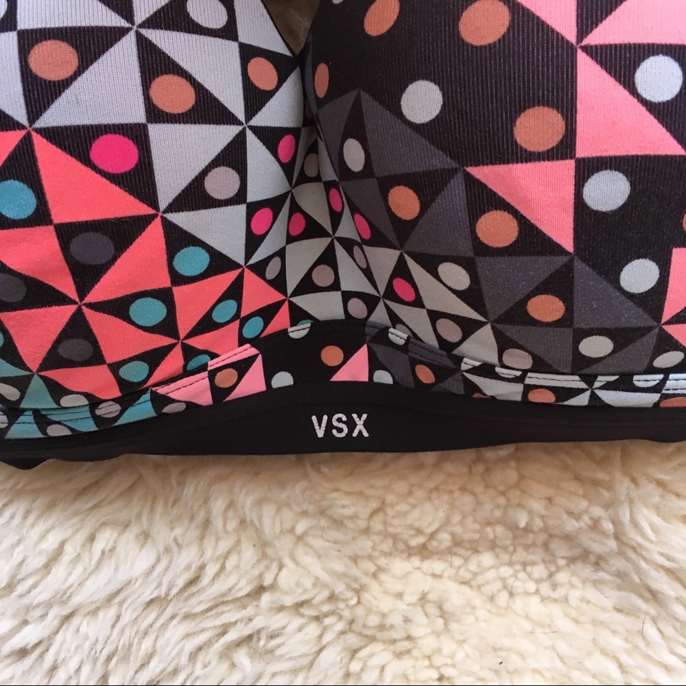 *SOLD*Victoria Secret Sport’s Bra - Picture 3 of 6